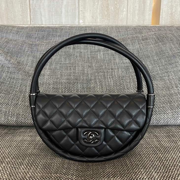Picture of Chanel Handbags 2 _SKUfw239826177fw